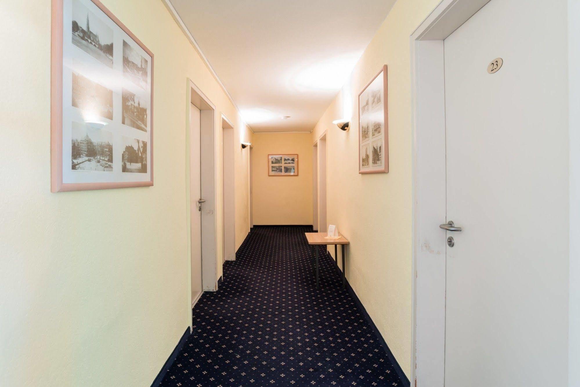 Ulmer Muenster Hotel Exterior foto